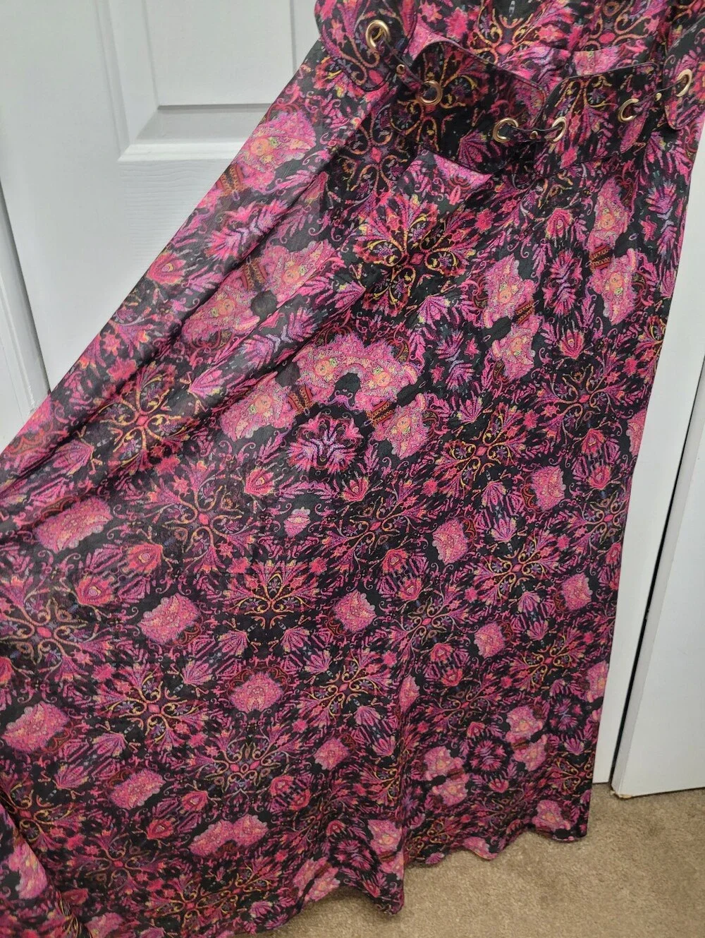 CITY CHIC Dream Weaver Maxi Dress | Boho Paisley Print Sleeveless Maxi - Picture 10 of 10